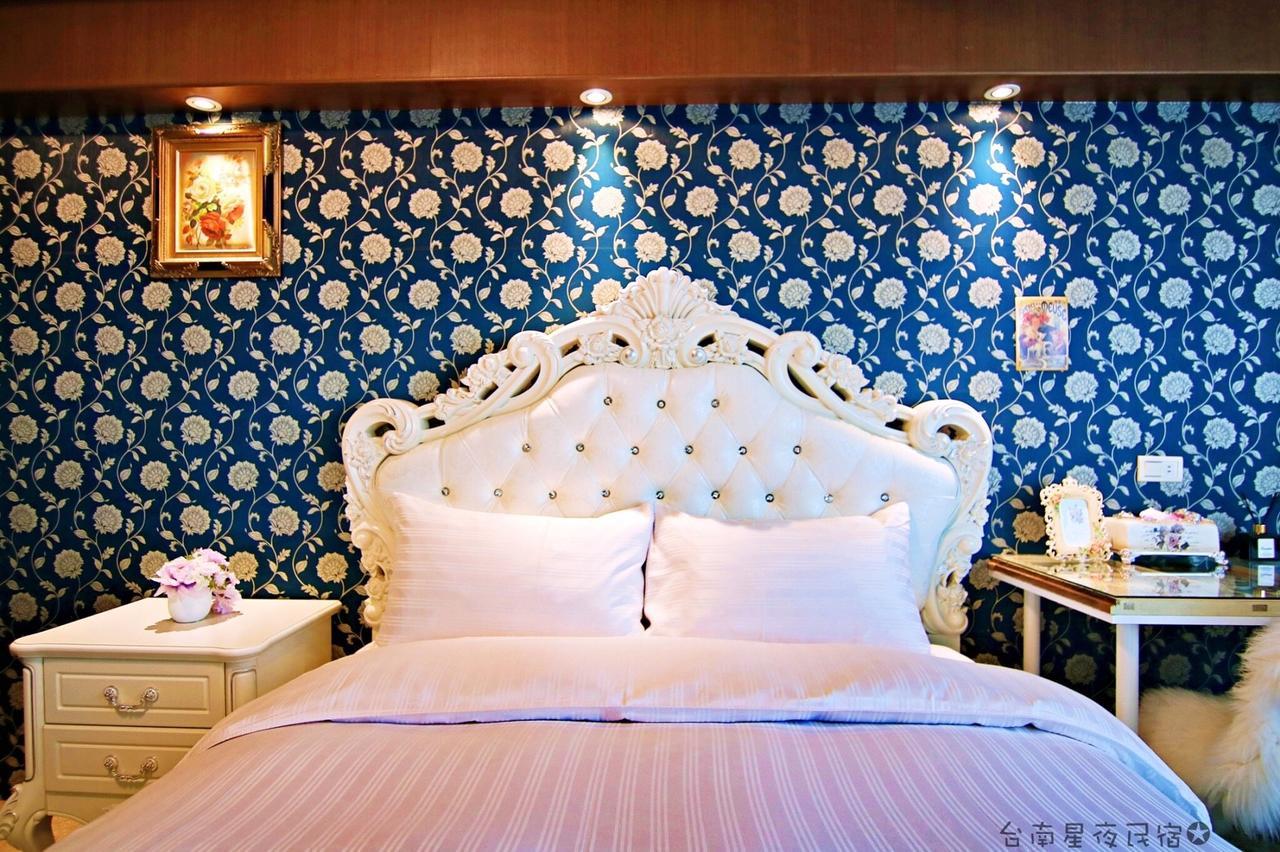 星夜神農 Apartment Tainan Bagian luar foto