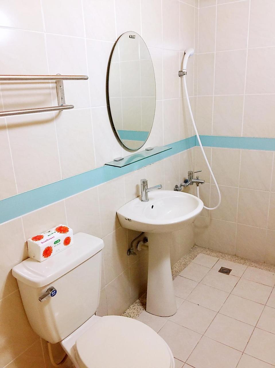 星夜神農 Apartment Tainan Bagian luar foto
