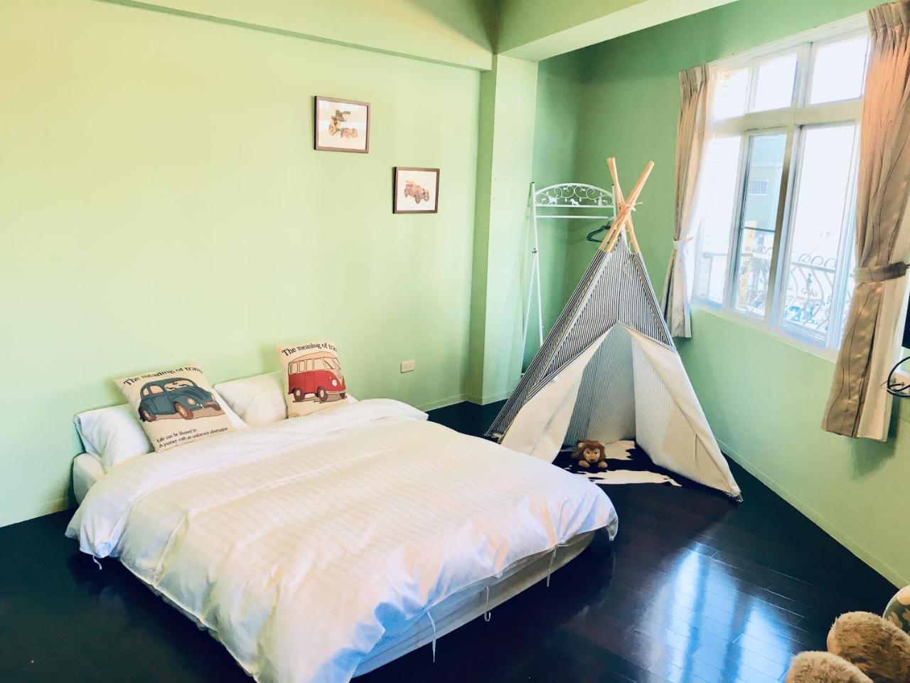 星夜神農 Apartment Tainan Bagian luar foto
